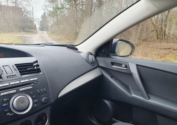 Mazda 3 cena 15500 przebieg: 215208, rok produkcji 2009 z Sokółka małe 137